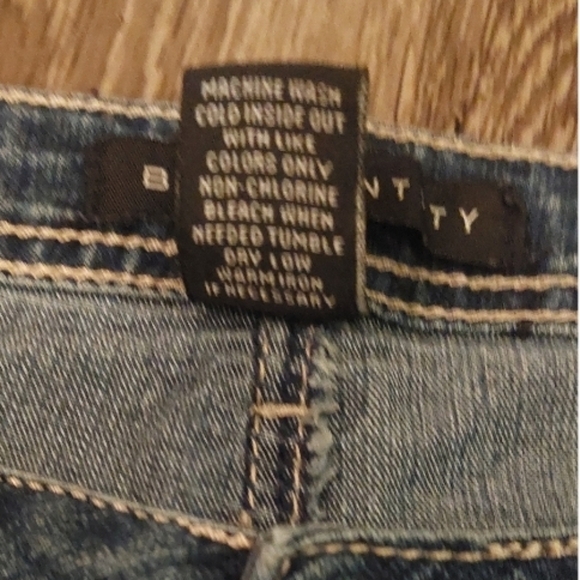 Blue Identity Denim Jean Shorts Bermuda Size 16 Jort Medium Wash Summer Mid Rise - Picture 5 of 9